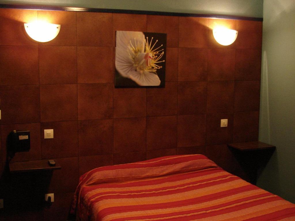 Hotel De Lyon Limoges Esterno foto